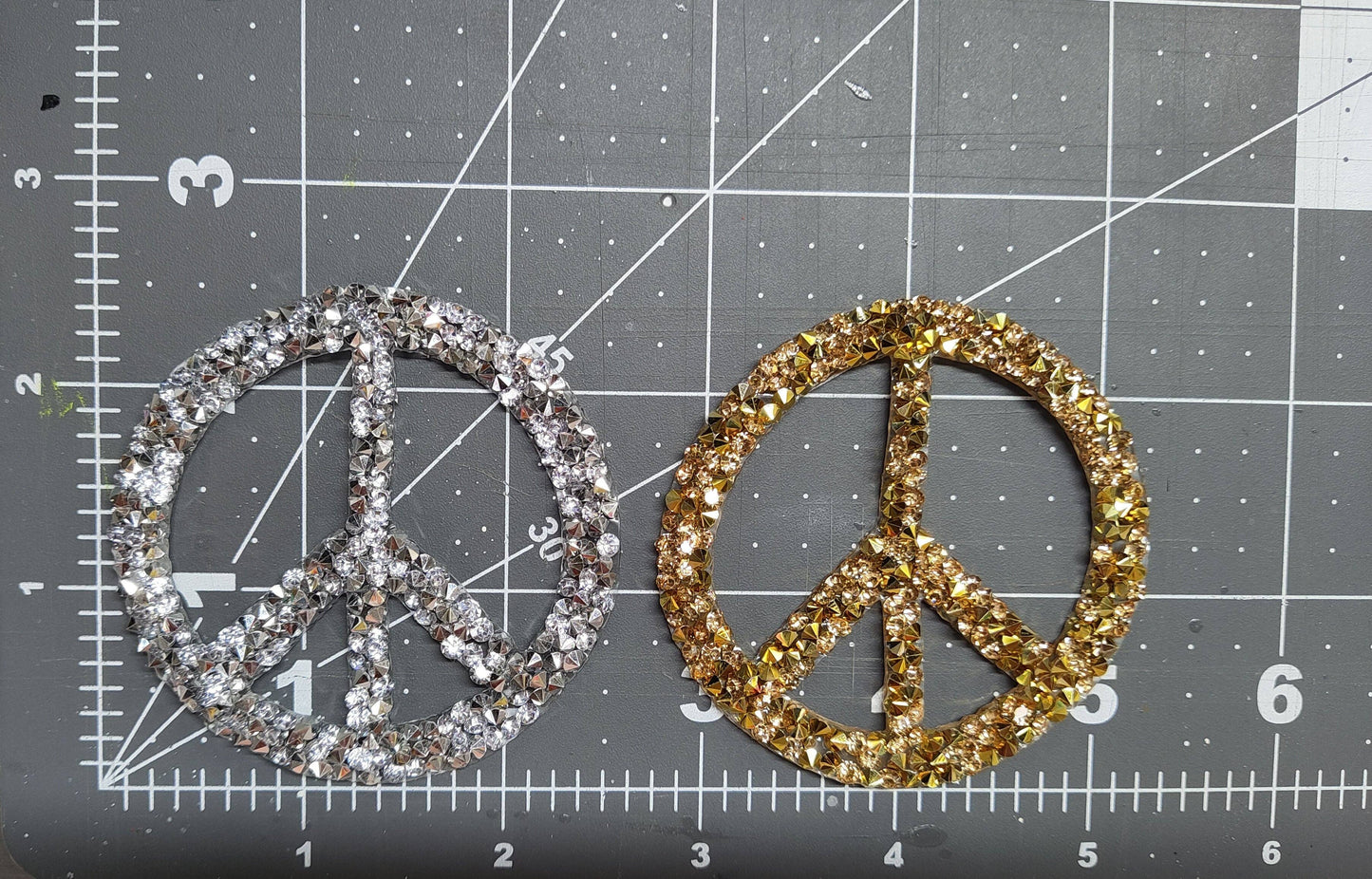 Scratch Decor - Small Rhinestone Peace Symbol Iron-on Patch: Silver